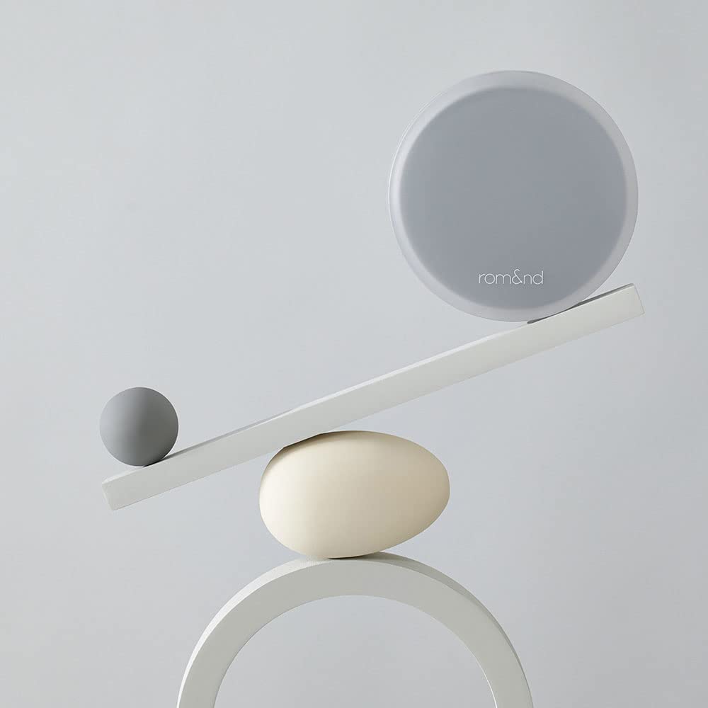 Rom&nd Nu Zero Cushion (04 Beige 23) Long Lasting, High Coverage, Semi Matte Finish, Flawless Complexion Without Cakey Face, Makeup Base and Fixer, Thinly Layered, Korean Cushion Foundation