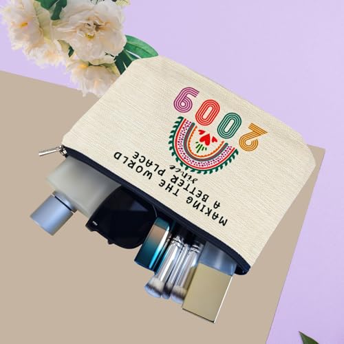 ancpeany Sweet 16 Birthday Decorations for Girls, Her, Teenage Girls, Sister, Daughter, Granddaughter, 2009 Funny 16 Year Old Girl Gift Ideas Makeup Bags, Cosmetic Travel Bag for 16th Birthday Gifts