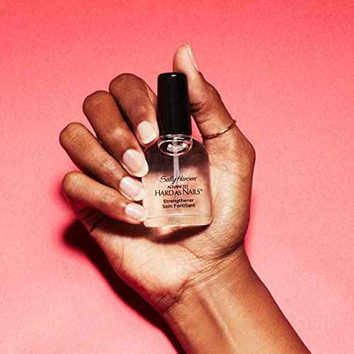 Sally Hansen Nail Treatment Advanced Hard as Nails¢â Clear Nail Strengthener | Fortified with Retinol & Nylon | Strengthens & Nourishes Weak Nails