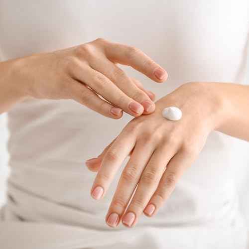 Dionis Goat Milk Skincare Hand Cream (Vanilla Bean, 1 oz)