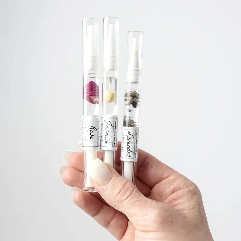 Greenmade Goods Cuticle Oil Trio – Lavender, Jasmine & Rose Pens with Real Flower Petals – Nourishes, Strengthens, Repairs & Protects – Natural Gift Set (3 Pack)