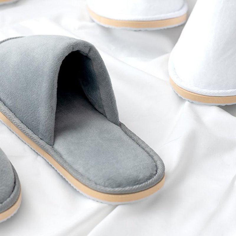 GONG GONG Non Slip Disposable Slippers, 6-12 Pairs, Washable, Reusable, Closed Toe, Crystal Velvet (Grey+White 6Pairs, Adult, Men, Large, Alpha, US Footwear Size System, Medium)