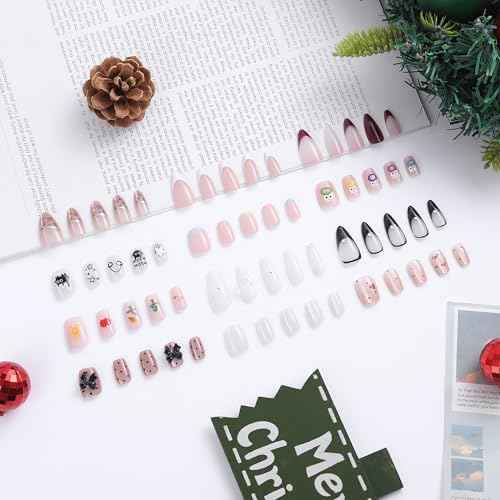 Press on Nail Set 2025 Christmas Advent Calendar 12 Day French Tip Almond Cat Eye Reusable False Nail Xmas Gift for Women New Year M