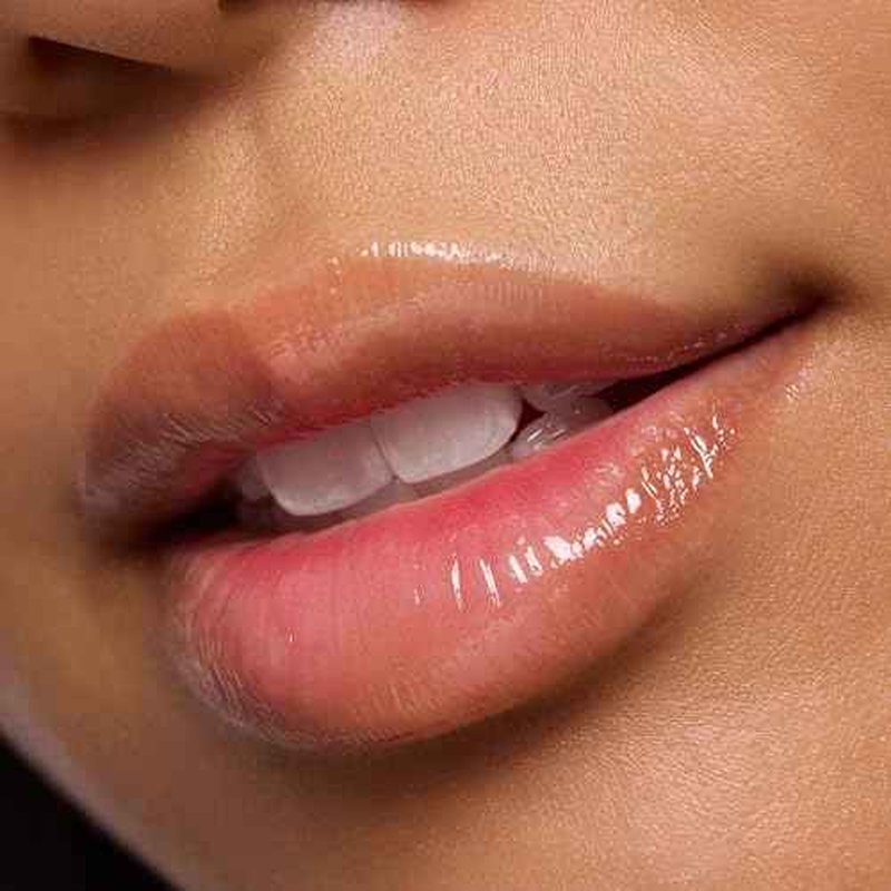 essence | The Super Peptide Glossy Lip Treatment | Hydrating, Nourishing and Non-Sticky | Vegan, Gluten Free and Cruelty Free (01 | Peptacular!)