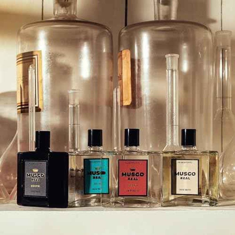 Claus Porto - Musgo Real Eau de Toilette Puro Sangue | Warm, Captivating, Daring | Woody, Leathery, Violet, Musk (100 mL | 3.4 fl oz)