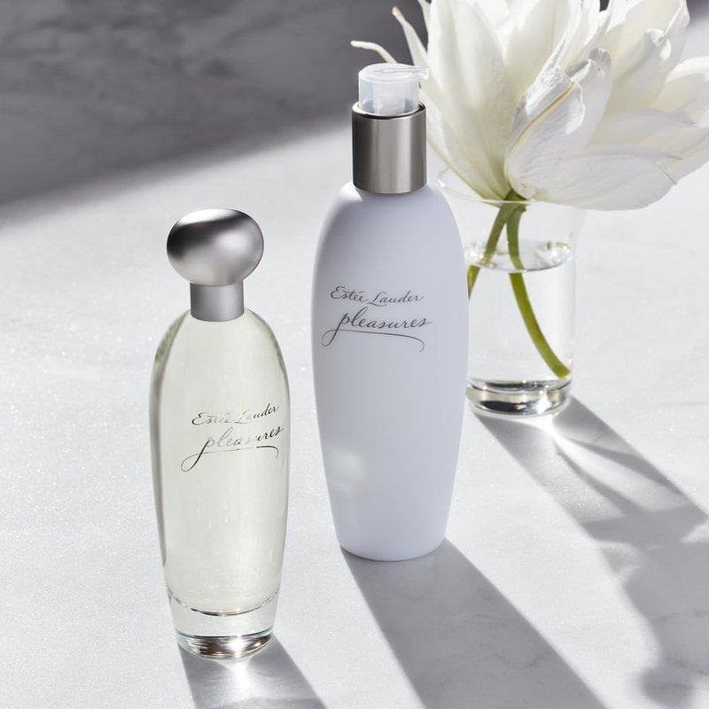 Estée Lauder Pleasures Eau de Parfum Spray - Floral Fragrance with Lilies, Peonies & Jasmine | 3.4 oz