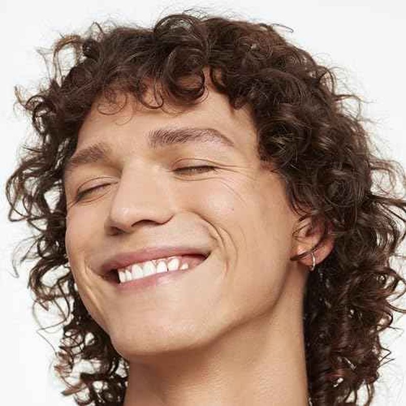 Saie Glowy Super Skin Tint Liquid Foundation - Weightless + Dewy Foundation with Lightweight Medium Coverage - Hydrating Face Makeup + Skin Care Serum Hybrid with Hyaluronic Acid - Shade 10 (1.01 oz)