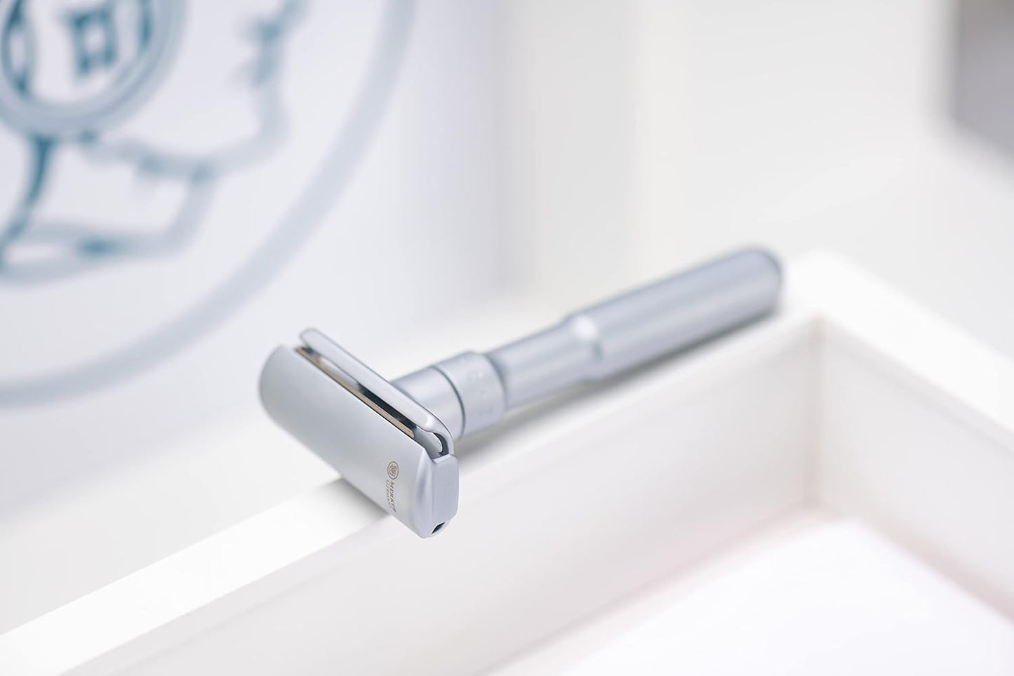 MERKUR FUTUR 700 Adjustable Double Edge Safety Razor - Matte Chrome, Adjustable Razor With Dial, Made in Germany, Plastic-Free, Snap-On Cap Design, Straight Bar