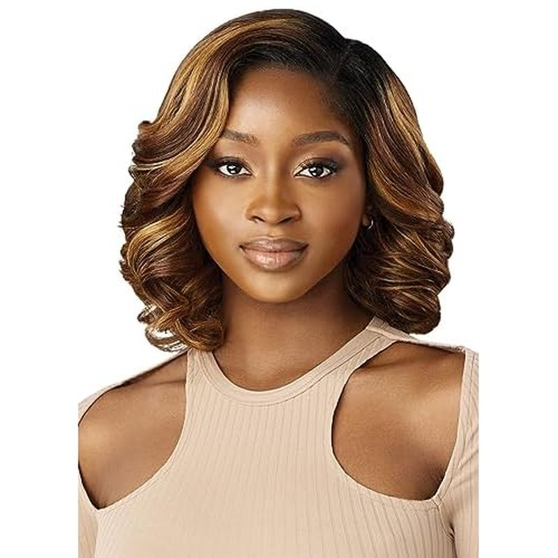 Outre Lace Front Wig - Melted Hairline - Sorana (DR4/SANDY BLONDE)