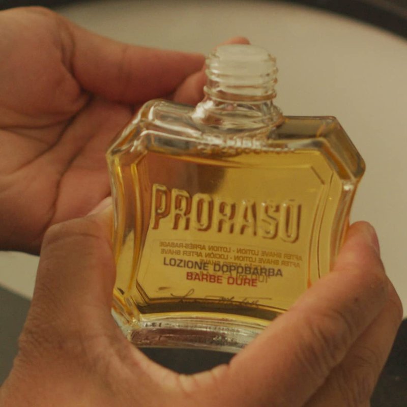 Proraso After Shave Lotion - Sandalwood Oil & Shea Butter - Moisturizing & Nourishing After Shave Splash for Coarse Beards or Hard - Premium Italian Shaving for Men - 3.4oz