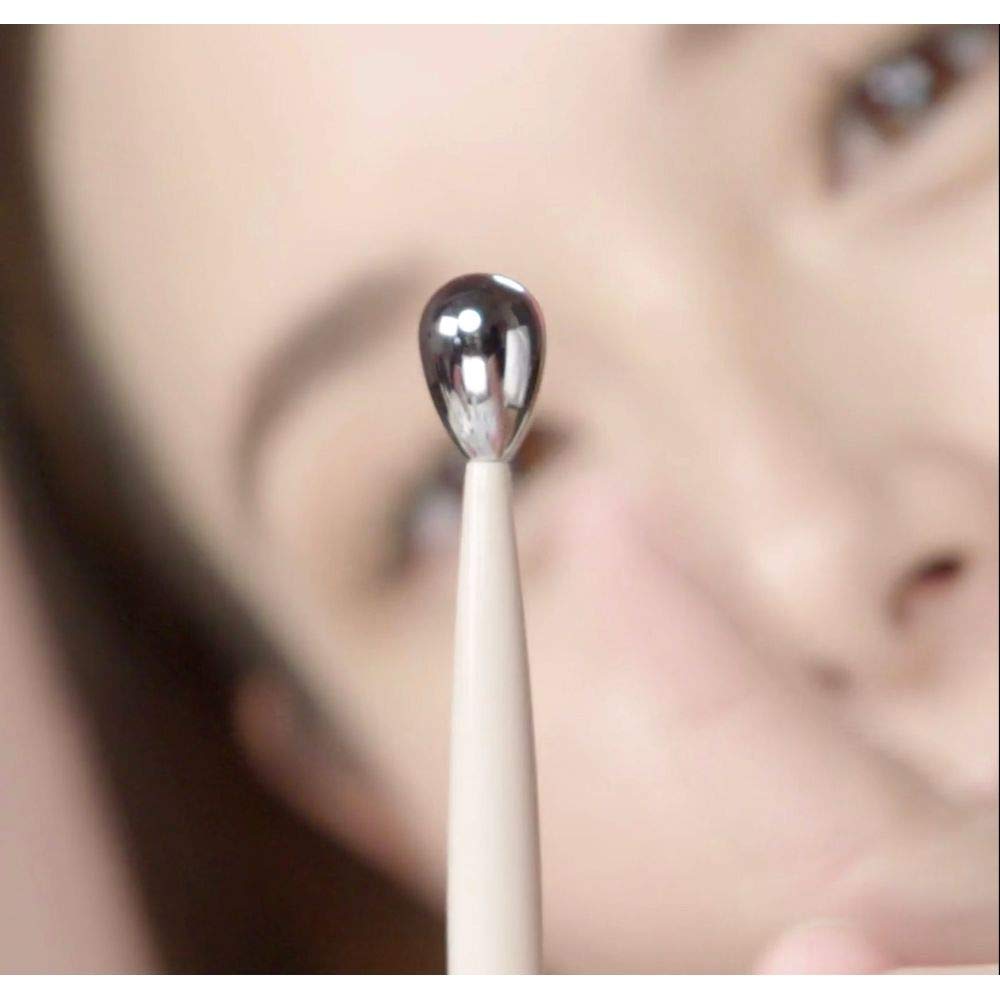 beautyblender Double Sided SHADY LADY All-Over Eyeshadow Makeup Brush & Cooling Roller. Vegan, Cruelty Free and Made in the USA