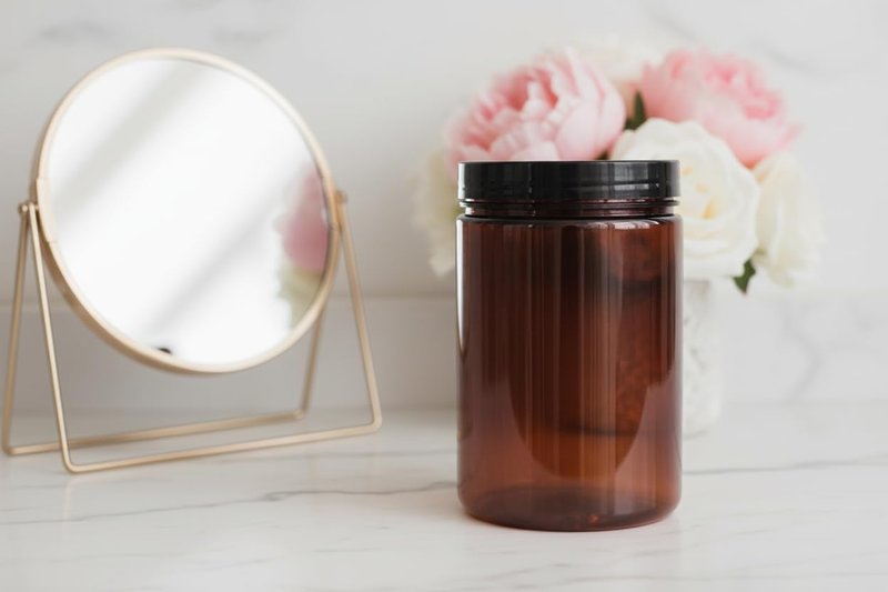 (6 pack) 25 oz Amber PET Plastic Refillable Jar with Black Smooth Foam Lined Lid
