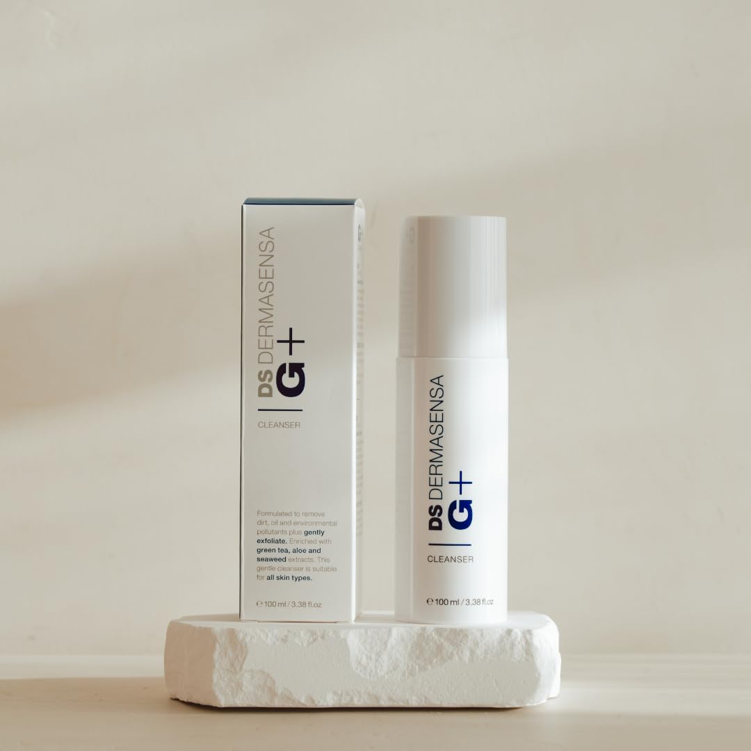 DS Dermasensa Glycolic Acid Face Cleanser - 3% Glycolic Acid - 100ml - Gentle Exfoliation - Suitable for All Skin Types - Enriched with Green Tea, Aloe Vera and Seaweed Extracts