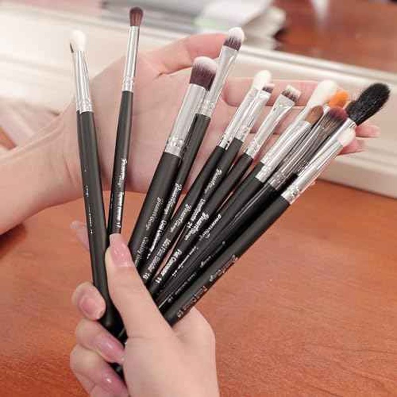 Bueart Design PRO GRADE Natural Hair Eyeshadow Makeup Brush Set,Professional 16Pcs Contour Concealer EyeShadow Eyeliner Brush with Premium Quality for Flawless Eye Makeup Application