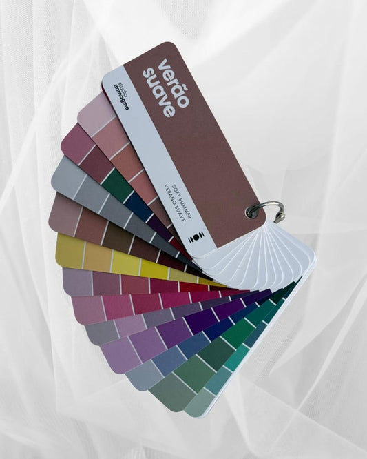 Multilingual Soft Summer Palette Color Fan by Studio Immagine, Personalized Color Guide for Cost Saving, Smart Shopping, Outfit & Wardrobe Planning; Verano Suave/Verao Suave