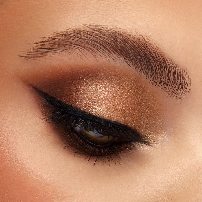 Sigma Beauty Cool Neutrals Eyeshadow Palette — Dual-Ended Brush, 14 Cool-Toned Eye Shadows - Includes Mirror, Waterproof Technology, Mixture of Finishes