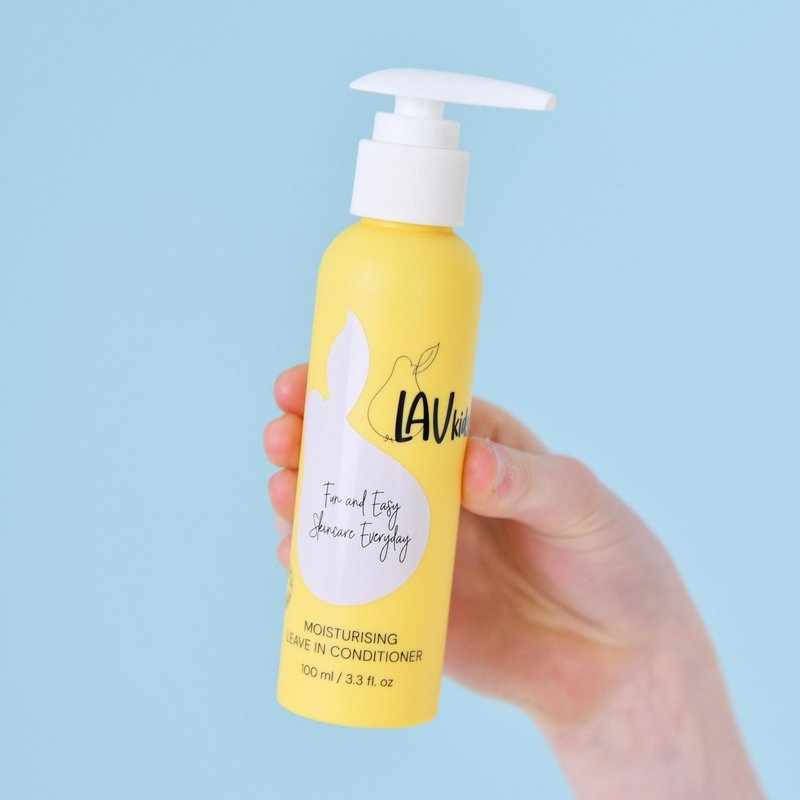 LAV KIDS Natural Hair Care Set, Shampoo and Conditioner Bundle with Scalp Massager, Mesh Storage Bag