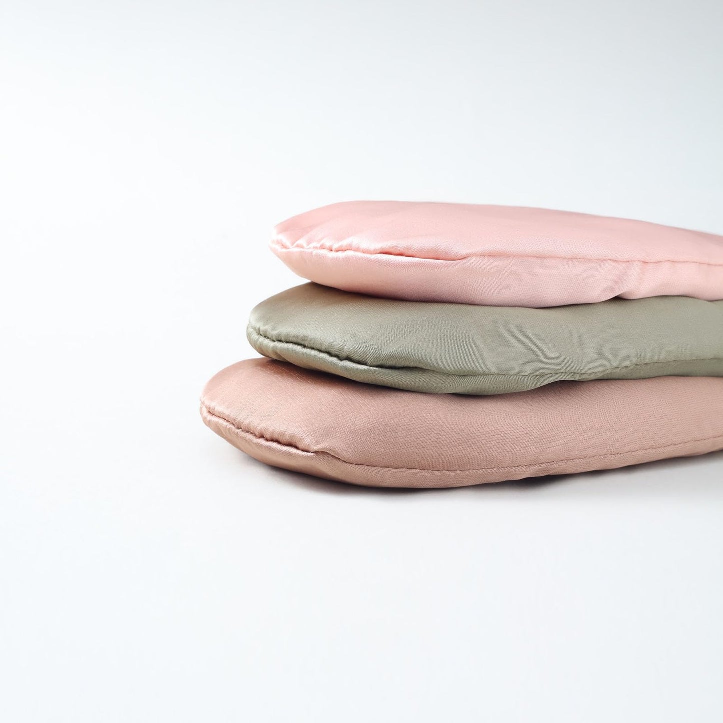 KISMETICS Weighted Eye Pillow with Clear Quartz Fill, Silk Satin Sleep Mask, Meditation & Yoga Eye Cover, Light-Blocking Eye Mask for Rest, Relaxation & Mindful Use