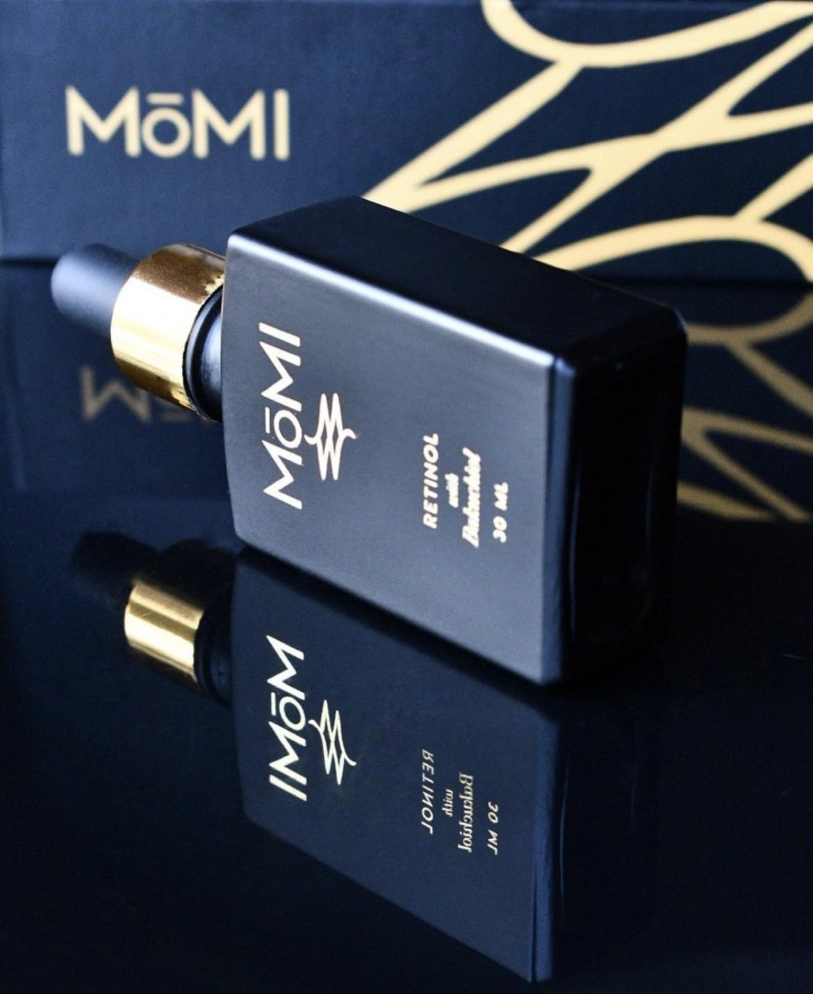 MōMI Retinol with Bakuchiol Serum, 1 oz, Anti-aging. For sensitive skin. Reduces fine lines and wrinkles. Contains, Retinol GS50, HA, and Bakuchiol