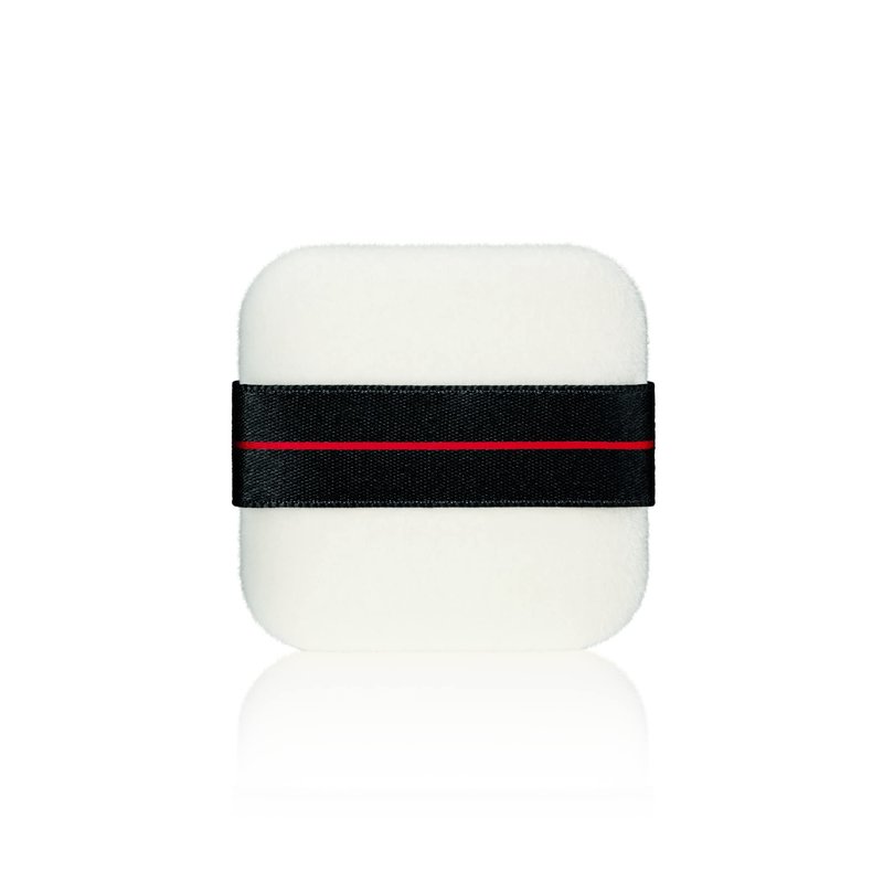 Shiseido Synchro Skin Invisible Silk Pressed Powder - Reduces Visible Shine for a Polished Finish - Water Resistant, Sweat Proof & Crease Resistant - Non-Comedogenic - All Skin Types & Tones