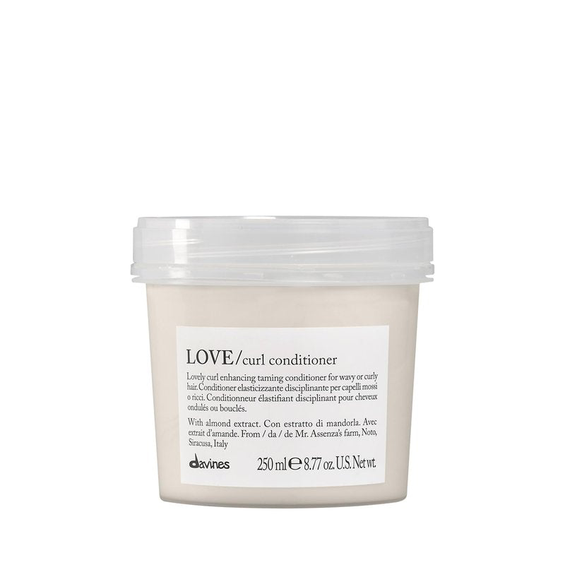 Davines LOVE Curl Conditioner, Enhancing Taming Protein-Rich Formula for Wavy and Curly Hair - Elasticizing Treatment Gives Softness & Volume with Almond Extract, Weightless Control, 8.45 Fl Oz