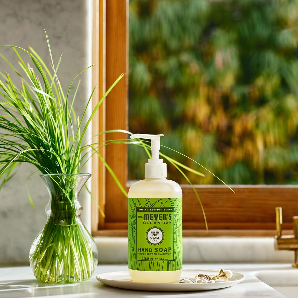 Mrs. MEYER'S Fresh Cut Grass Liquid Hand Soap, 12.5 FL OZ (Pack of 4)