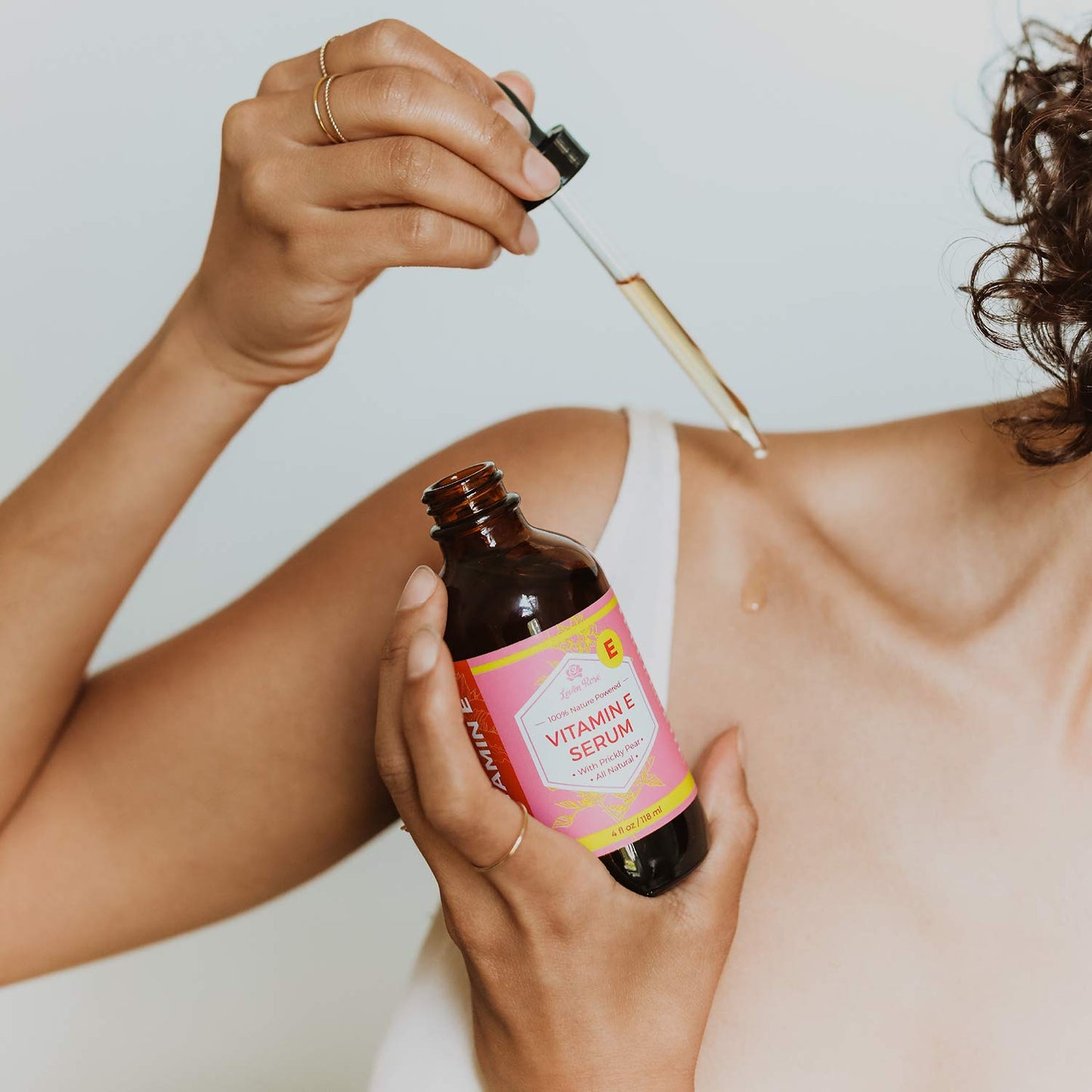 Leven Rose Vitamin E Oil Serum for Face and Skin, 4 fl oz Hydrating Serum Moisturizer, Multi Use Body Hair and Nail Oil