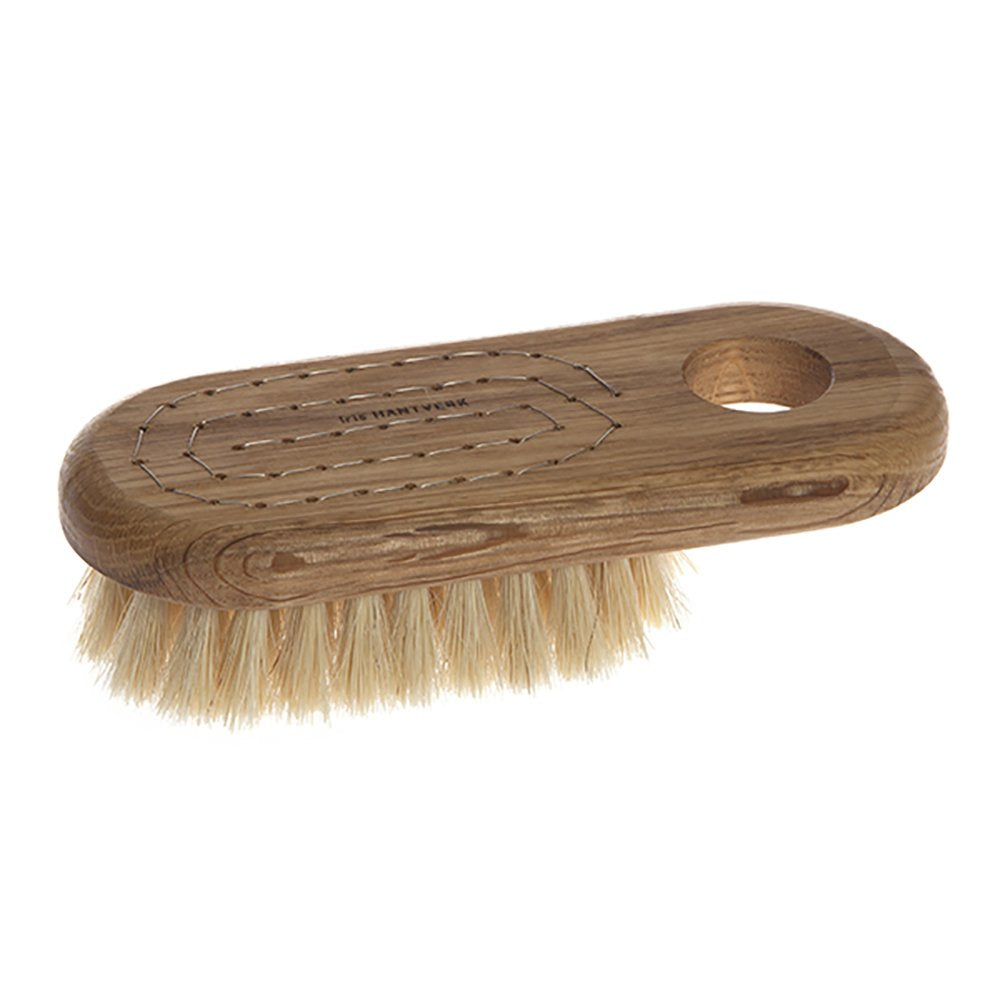 Iris Hantverk "Lovisa" Oak and Horsehair/Tampico Bath Brush
