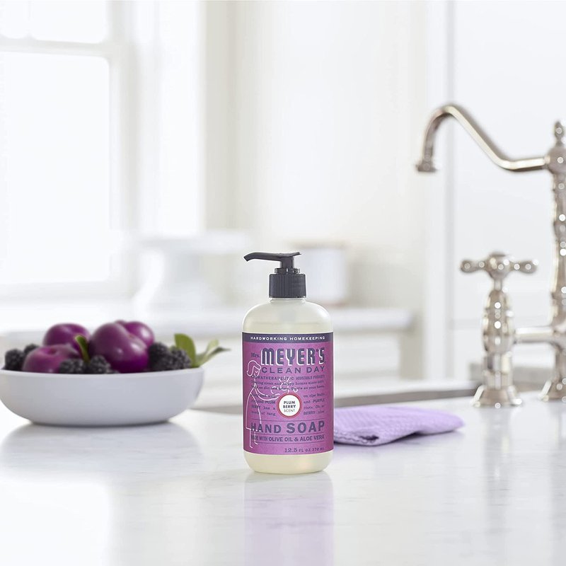 Mrs. MEYER'S CLEAN DAY Hand Soap Refill Scent Variety Pack 2 CT (Oat Blossom + Plum Berry)