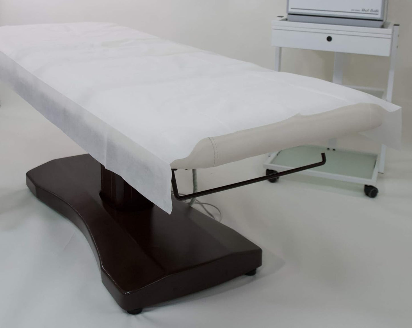 Disposable Flat Bed Sheets for Massage & Spa Tables - 78 x 40 Inches, 40 GSM Non-Woven, 20 Pack