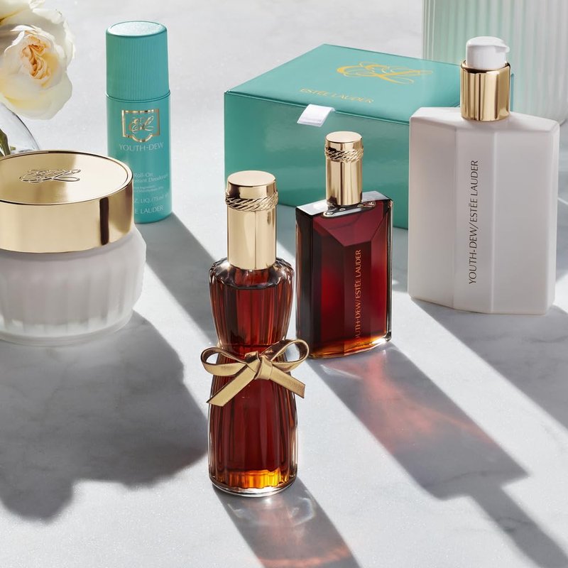 Estée Lauder Youth-Dew Dusting Powder Box with Body Powder & Puff with Notes of Rose, Spices & Patchouli, 7 Ounce