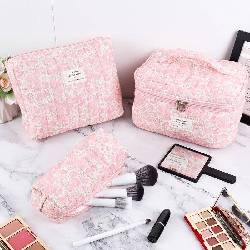 Hatende 3Pcs Cotton Quilted Makeup Bag Set,Large Floral Cosmetic Bag，Aesthetic Toiletry Travel Makeup Bag Set and Cute Flower Bag for Women Girls (Pink Flower)