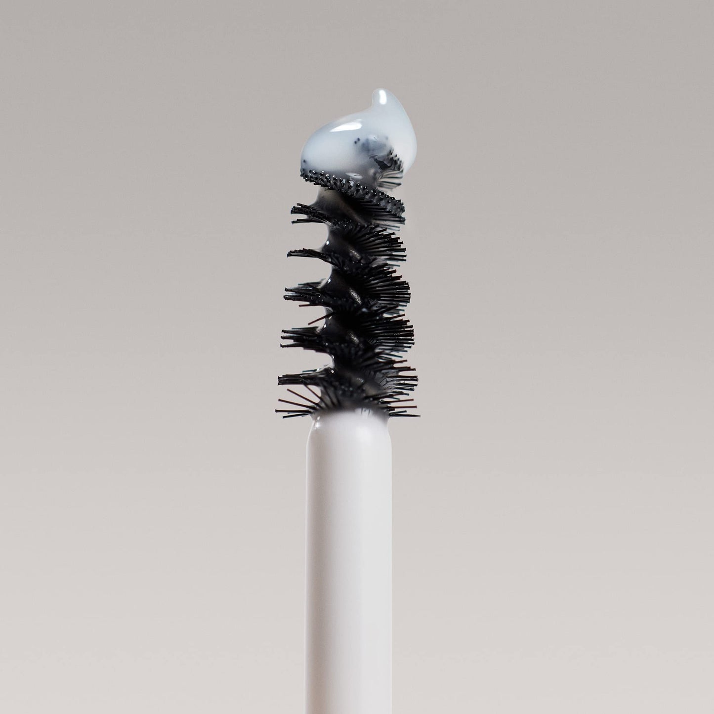 ILIA - In Frame Brow Gel | Lightweight, Long-Lasting, Flake-Resistant Hold | Full, Lifted Look | Non-Toxic, Vegan, Cruelty-Free, Clean Makeup (Universal Clear)