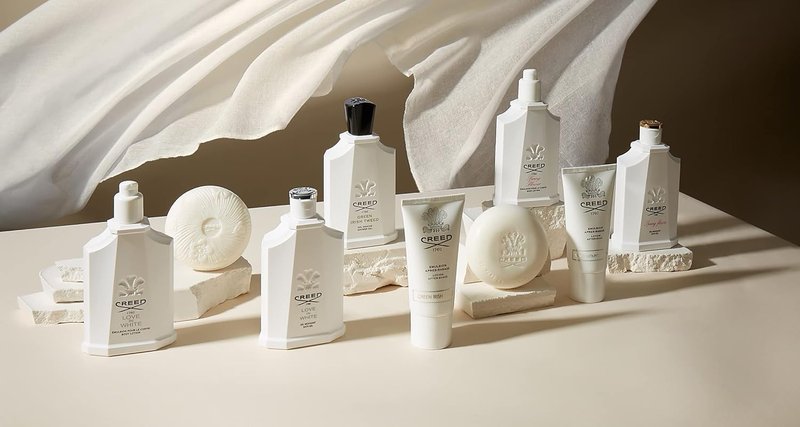 Creed Love in White Bath & Shower Gel, Women's Luxury Body Wash, Floral Fresh, Crisp & Green Fragrance, 200ML / 6.8 Fl Oz