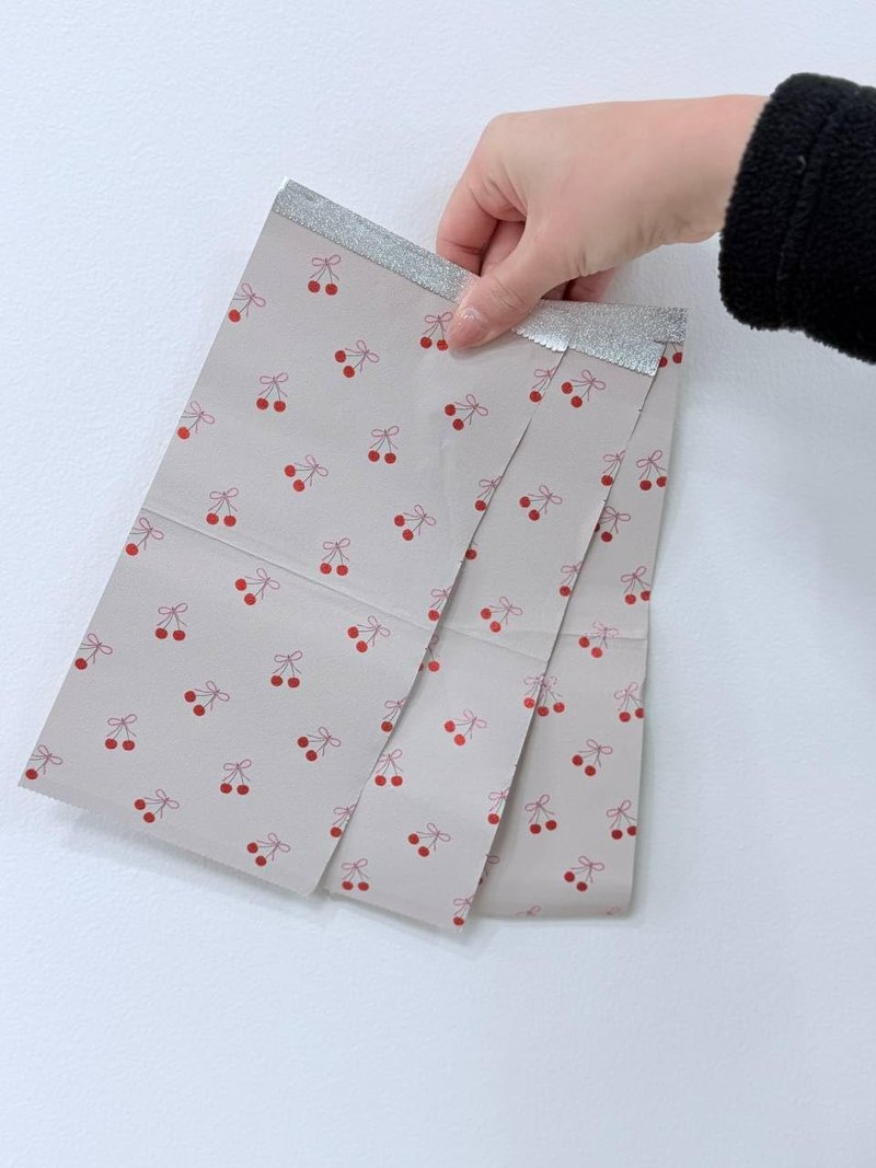 Bow & Cherry Hair Foils - Salon Foils for Coloring - Aluminum Foil Sheets for Hair - 5"x10.75" - 500 Sheets - Professional Hair Foils for Highlighting and Salon Use, Cute Foils