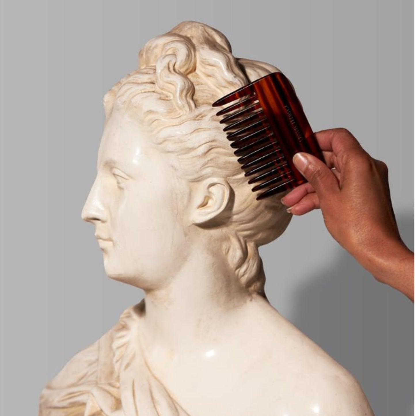 Caswell-Massey Travel Detangler Comb, Extra Wide, Handmade from Renewable & Plant-Based Italian Cellulose Acetate, Tortoise Pattern, 3.75” Wide