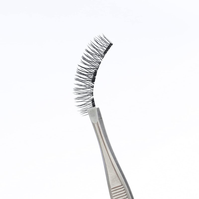 Suzie Bumble Magnetic Eyelashes with Applicator Tweezers; Reusable Magnetic Lashes Eyelash Extension Kit - Pestañas Postizas Magneticas - Comes with Beautiful Mirror Travel Case