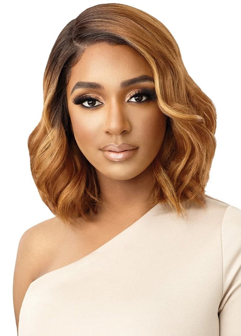 Outre Synthetic Melted Hairline HD Lace Front Wig - JAYCIANA (Color:1 Jet Black)