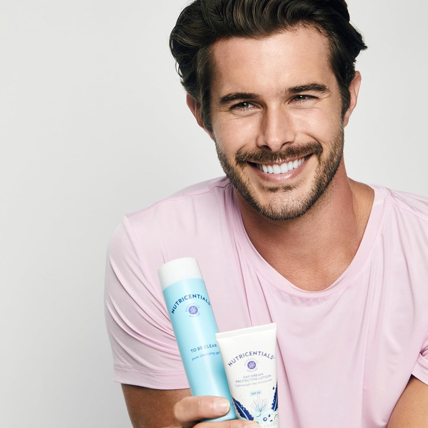 Nu Skin Nutricentials Pure Cleansing Gel | Luxurious Deep Pore Cleansing and Soothing Hydration | Effective Makeup Remover | Gentle Foaming Cleanser Ideal for All Skin Types | 5 fl oz