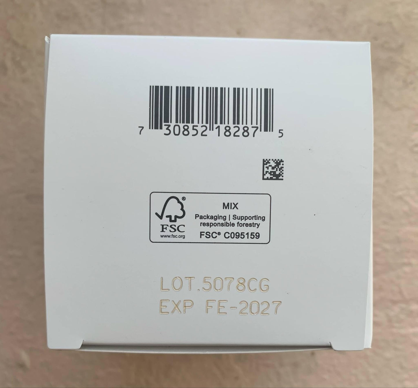 Shiseido Essential Energy Hydrating Day Cream Broad Spectrum SPF 20 - 50 mL - Visibly Reduces the Look of Pores & Fine Lines - With Hyaluronic Acid - 24-Hour Hydration - All Skin Types