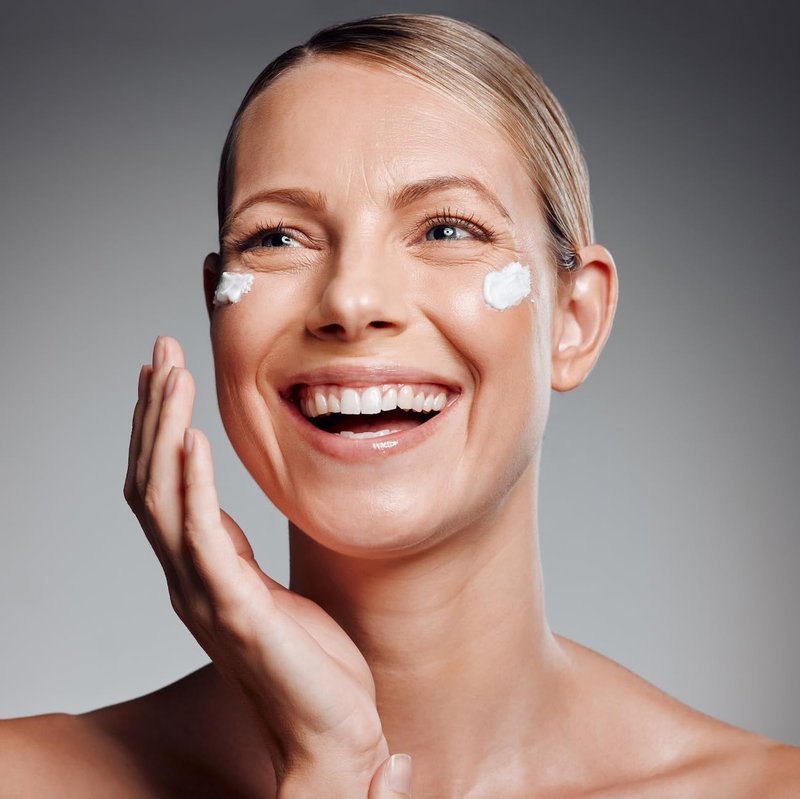 GUNILLA Glycolic Acid Night Cream - Refine, Resurface & Reduce Fine Lines, Wrinkles, Dark Spots, Congested Pores While Brightening Complexion. Gentle - Natural - Vegan (2 oz)