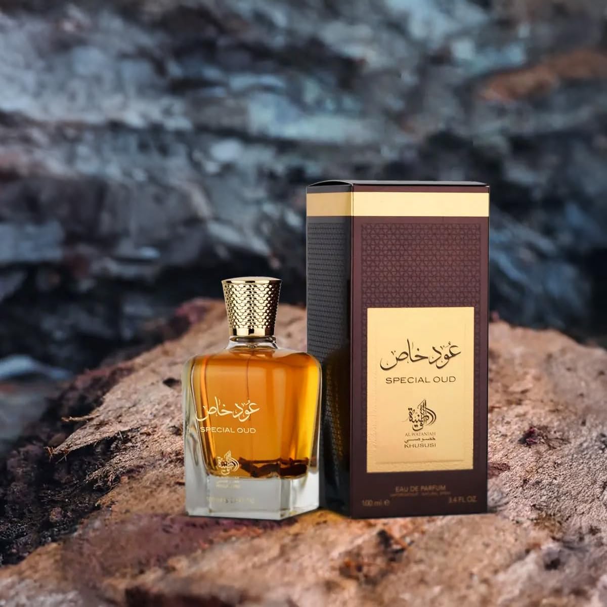 Al Wataniah Special Oud by Al Wataniah Eau De Parfum Spray (Unisex) 3.4 oz