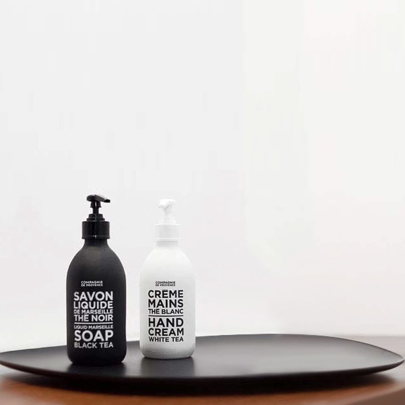 Compagnie de Provence Savon de Marseille Extra Pure Liquid Soap - Black Tea - 16.7 Fl Oz Glass Pump Bottle