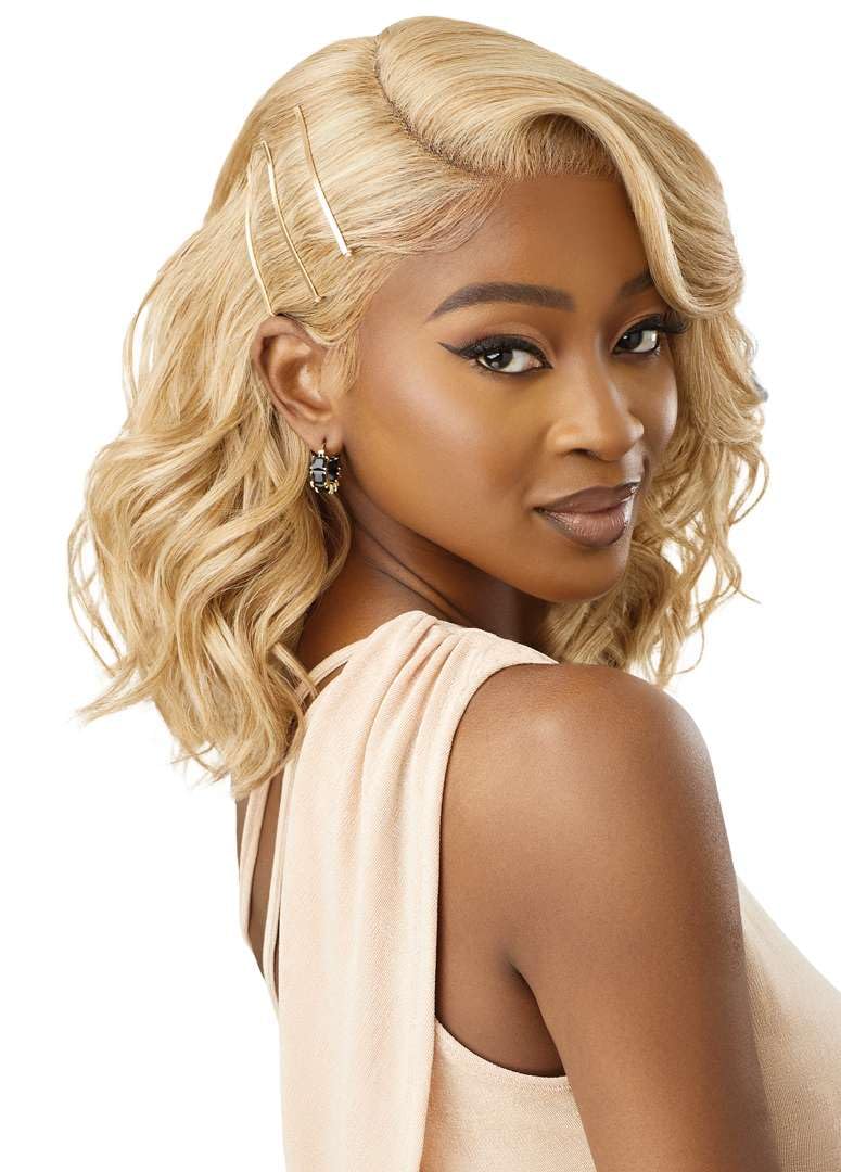 Outre Lace Front Wig - Melted Hairline - Judi (OFF BLACK 1B)