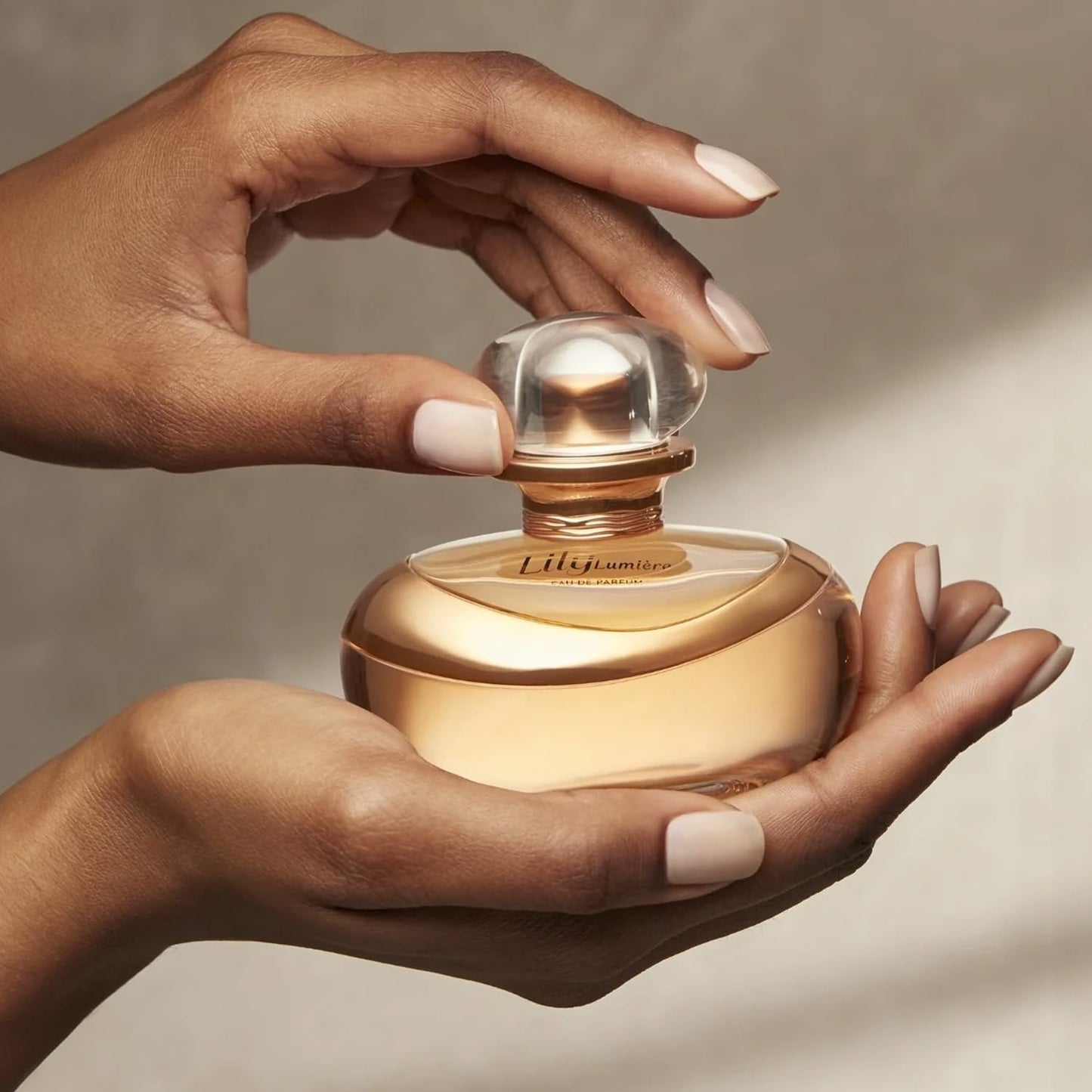 O Boticário Lily Lumiere Eau de Parfum - Long Lasting Perfume for Women - 1.0 oz / 30 ml, Premium Brazilian Floral Fragrance with Orange Blossom & Lily, Radiant Signature Scent, Women's Perfume Gift