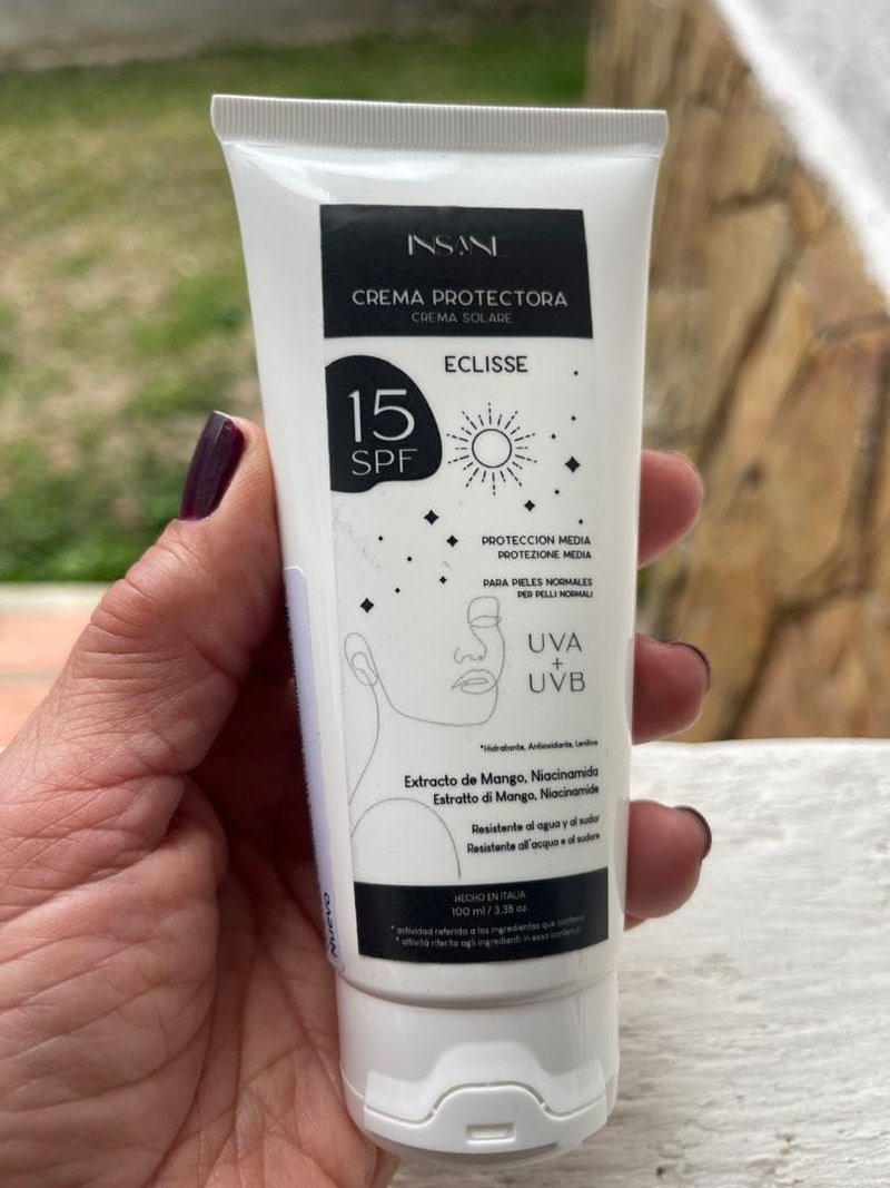 INSANE GLOW Mineral Sunscreen SPF 15 with Non-Nano Filters — Broad Spectrum UVA/UVB support, Niacinamide — Mango Extract & Rice Bran Oil — Matte Finish, Water & Sweat Resistant — 3.38 fl oz