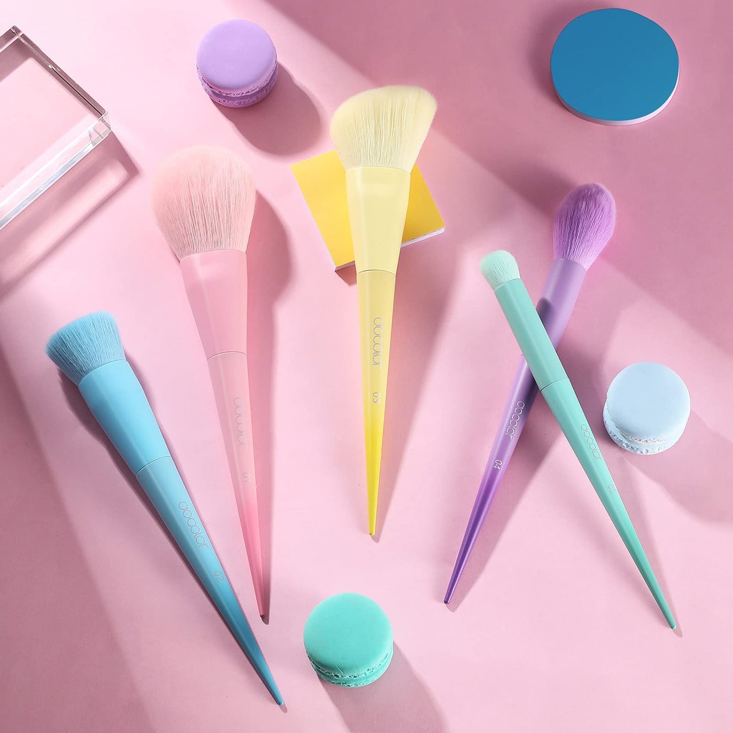 Docolor 15Pcs Eye Makeup Brushes Set + 17Pcs Colourful Makeup Brush Set Premium Kabuki Foundation Blending Face Powder Synthetic Makeup Brushes Set