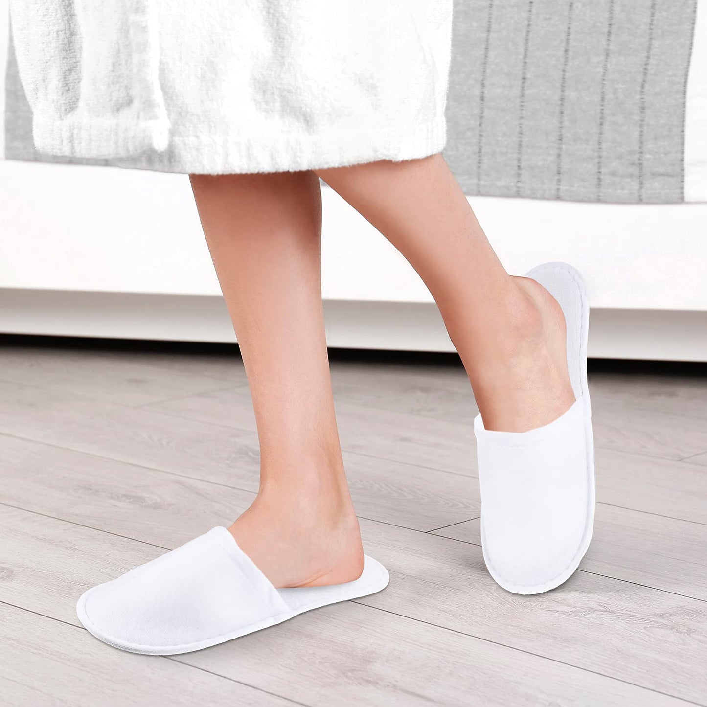 Geyoga 30 Pairs Disposable Spa Slippers for Guest Non Slip House Hotel Closed Toe Indoor Slipper for Men Women Home Wedding Travel, 2 Size(White)