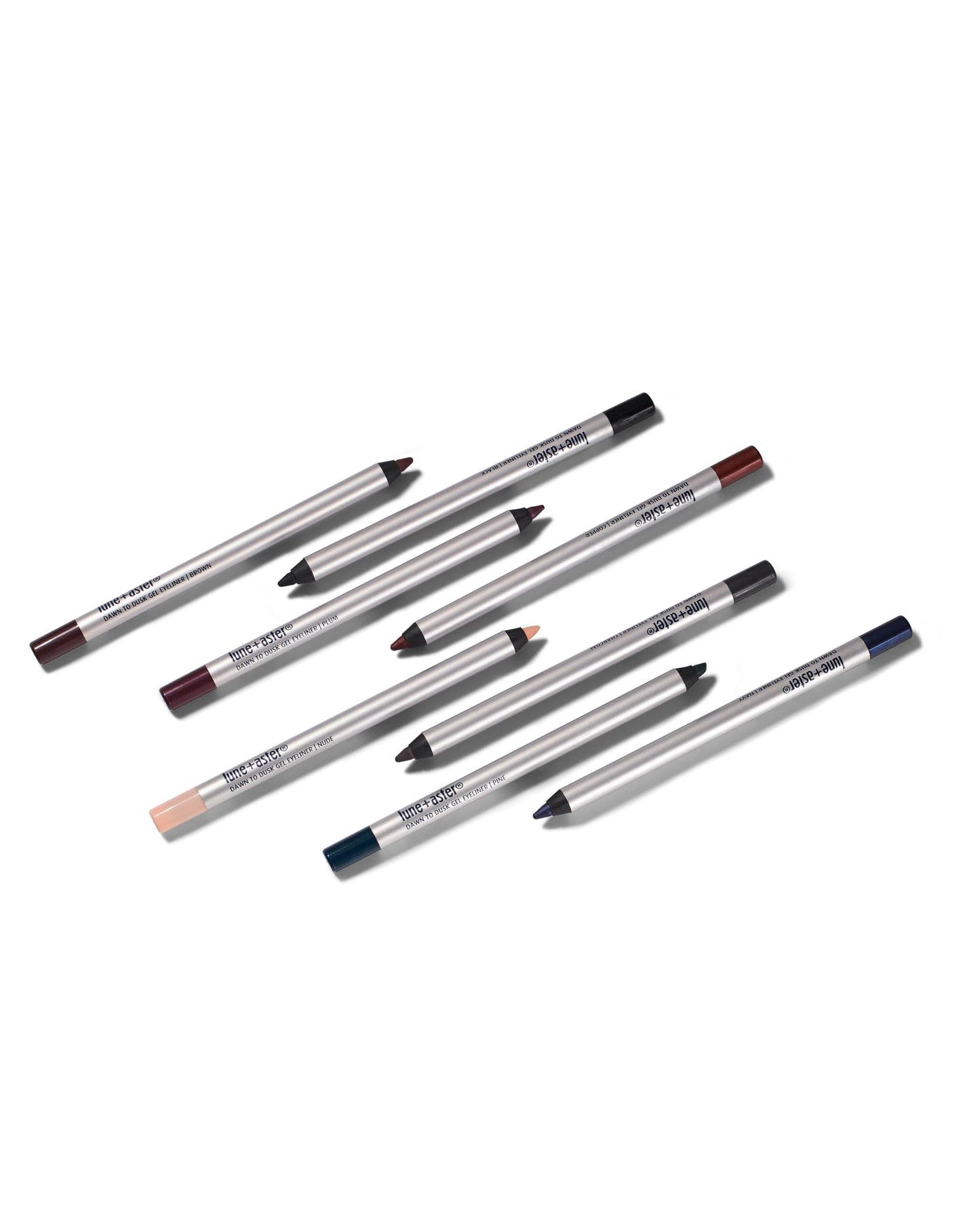Lune+Aster Dawn to Dusk Gel Eyeliner - Nude - This 14-hour long-wear gel eyeliner offers the precision of a liquid liner and the control of a gel without smudging.