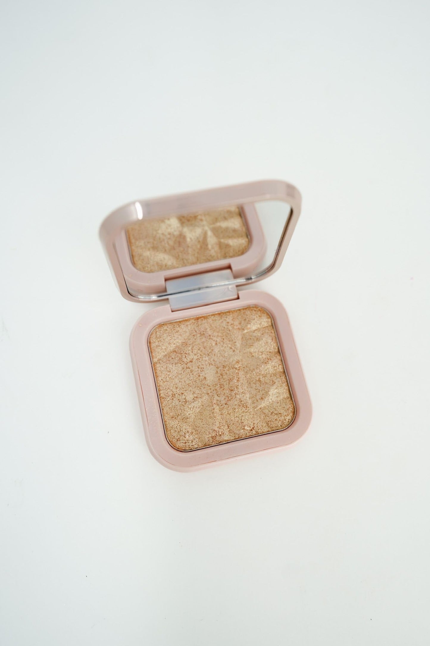 Sunshine & Glitter Highlighter Shimmer Compact-Sunkissed- Face Shimmer and Glow for Everyday Contour with Luminizer Natural,Night Out Beach Day Beauty highlighter makeup highlight palette